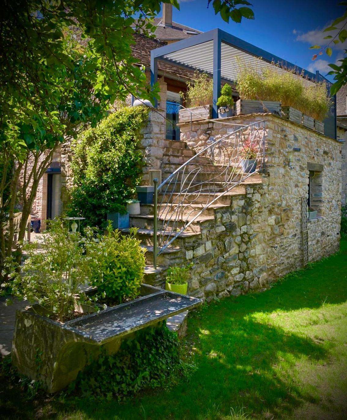 Apt Au Coeur Des Gorges Du Tarn Ispagnac Exterior photo